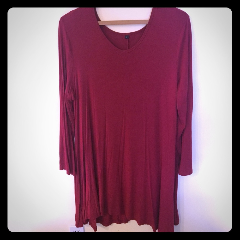 Women’s light- weight dress